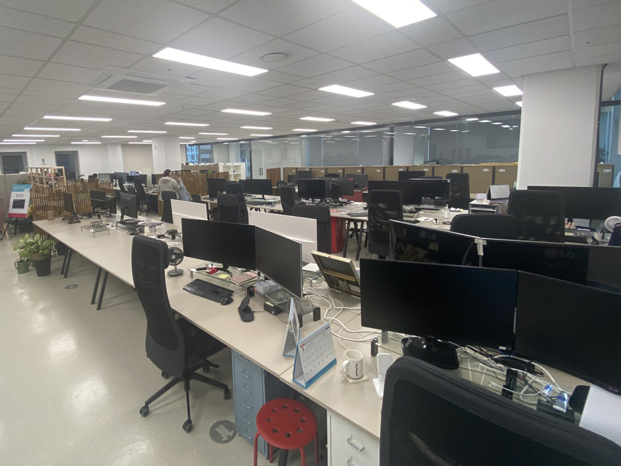 qubit_office-11-1