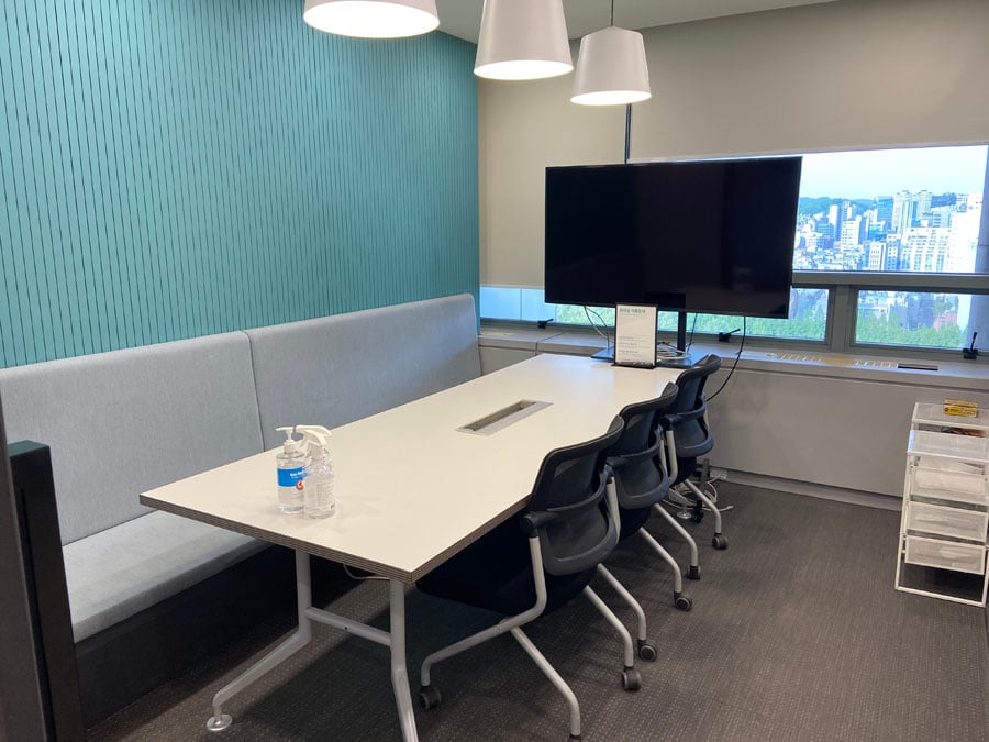 Qubit office