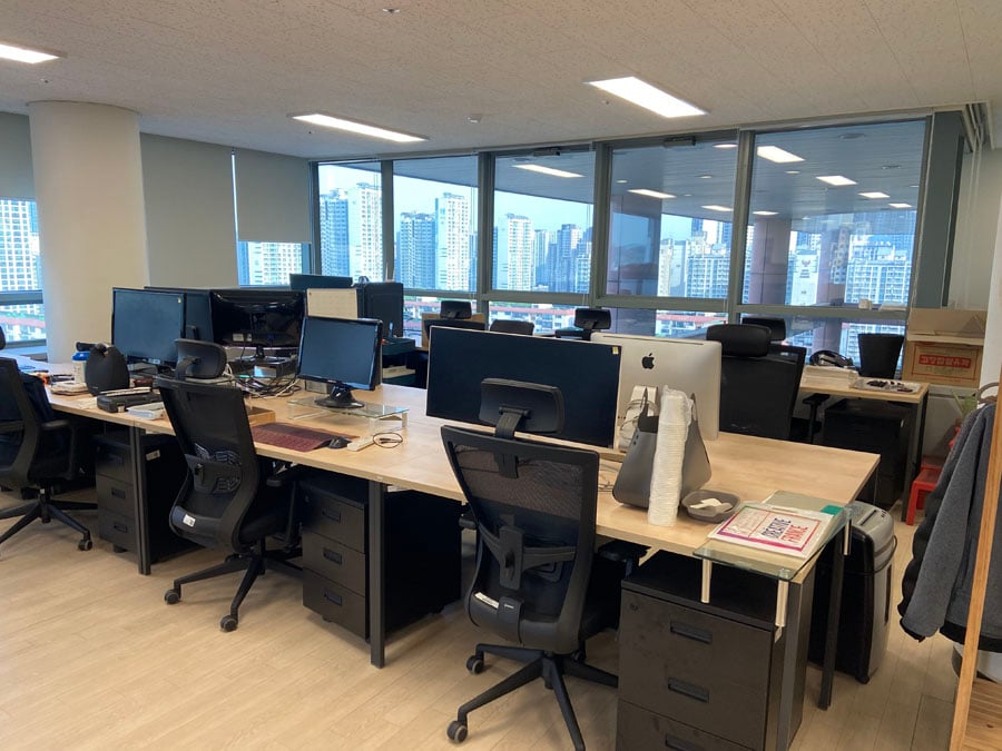 Qubit office